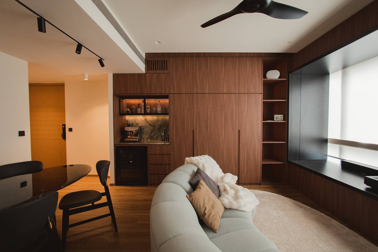 GRITLINE project — walnut joinery and bar